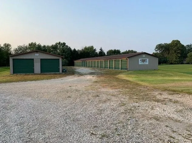 Self storage at U-Store-It Princeville North.