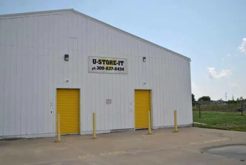 Storage units in Macomb, IL.