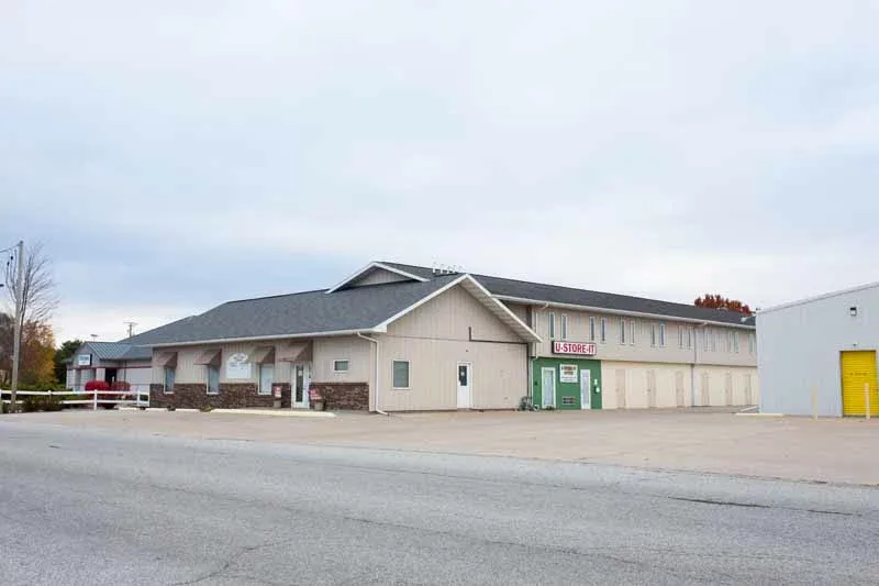 Storage units in Macomb, IL.